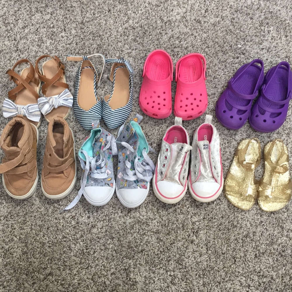 Lot of size 6-7 girls shoes